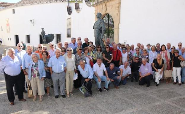Antiguos milicianos del campamento de Montejaque se reencuentran en Ronda
