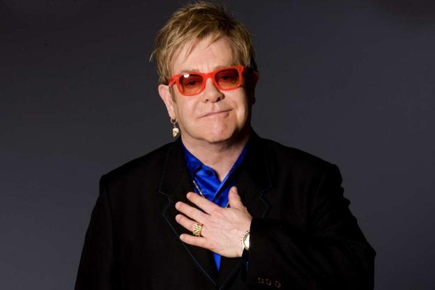 Elton John: «Los médicos me dieron 24 horas de vida»