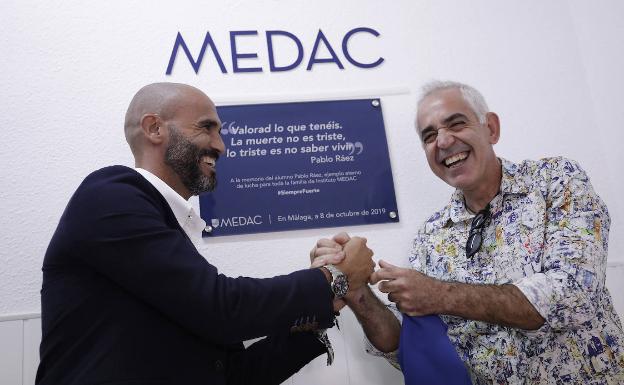 Un aula del Instituto MEDAC recibe el nombre de Pablo Ráez en homenaje a su lucha por la donación de médula