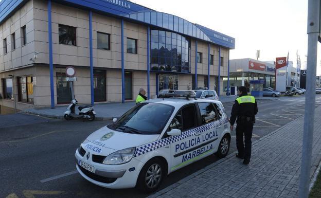 Piden 6 años y 9 meses de prisión para dos policías de Marbella por ayudar a narcotraficantes con tareas de vigilancia