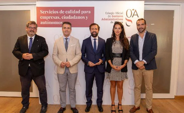 Ignacio Villegas, Carlos Conde, Juan de Dios Villena, Gema Palomo e Ignacio Luque.