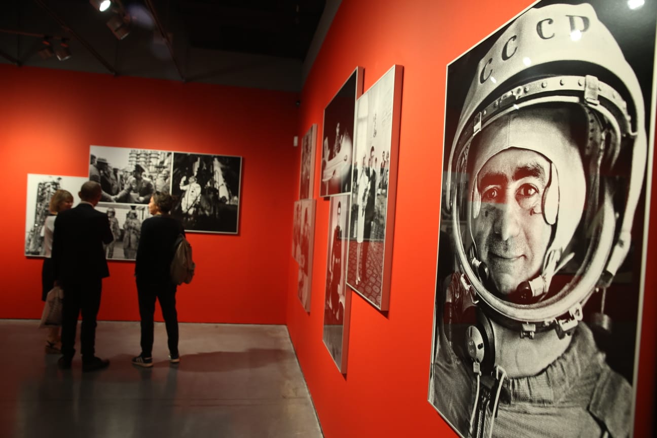El Pompidou Málaga dedica a la Luna la exposición del ciclo Hors Pistes