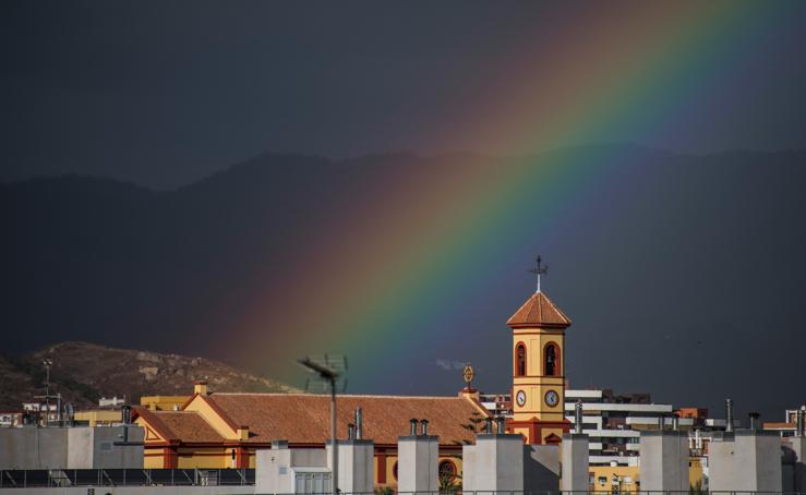 Málaga, de las nubes de tormenta al arcoíris