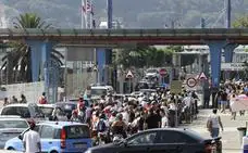 Efectivos de Protección Civil de El Burgo causan un conflicto diplomático en Gibraltar