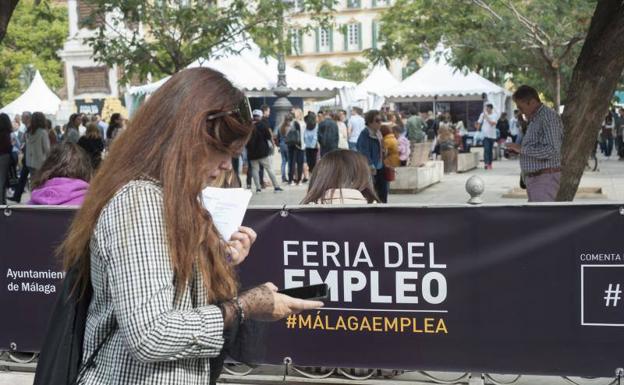 Mañana de ofertas de trabajo en la plaza de la Merced