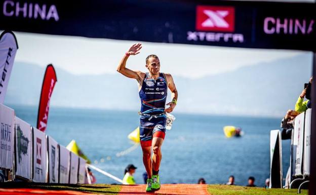 Rubén Ruzafa busca mañana en Hawái su cuarta corona mundial en XTerra
