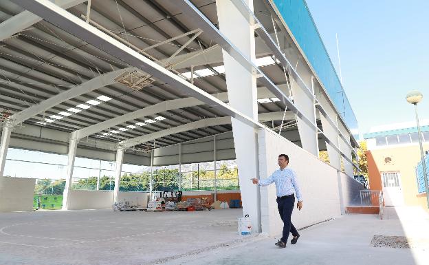 Las pistas del polideportivo Serrano Lima reabrirán antes de final de año