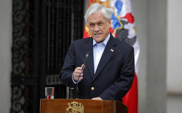 Derrumbe en la aprobación de Piñera