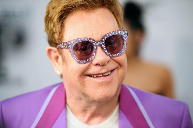 Muere la suegra de Elton John