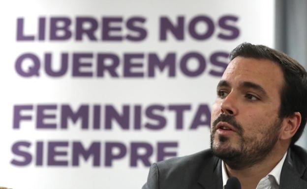 Condenado a cuatro meses de prisión por insultar y empujar a Alberto Garzón