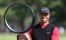 Tiger Woods gana su 82º título PGA