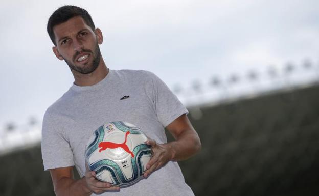 Pacheco: «Me sentía más cómodo jugando fuera; en La Rosaleda tenía mucha presión»