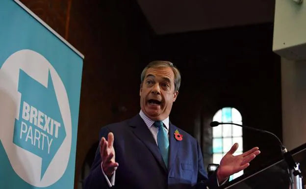 Farage amenaza la mayoría de los conservadores británicos