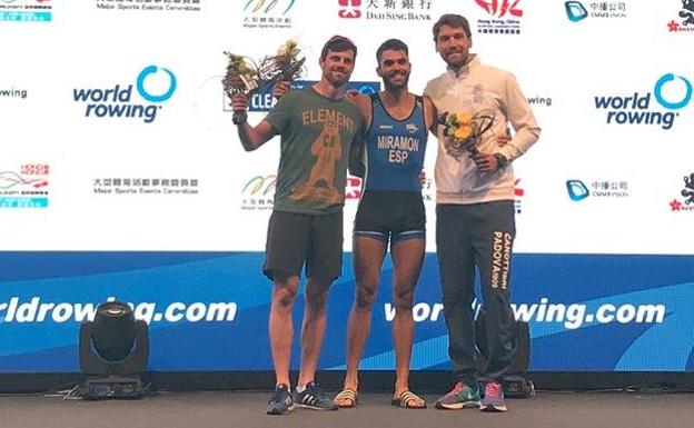 Adrián Miramón, campeón del mundo de remo de mar en larga distancia