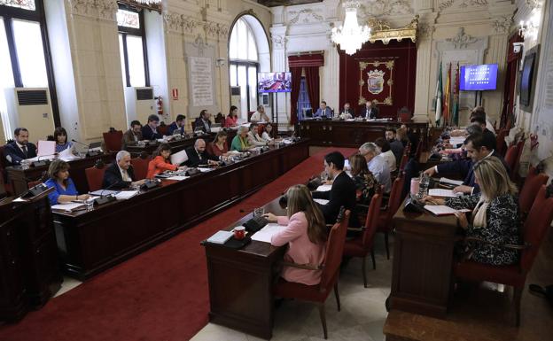 Todos los grupos municipales menos Ciudadanos transfieren el 70% de su asignación a sus partidos