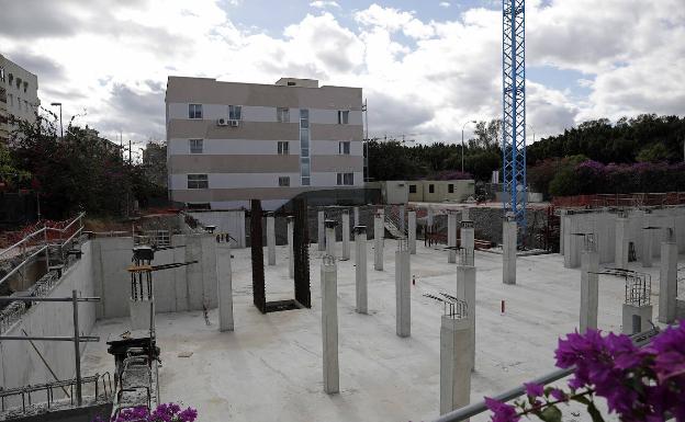 La obra de la sede de Cruz Roja se para por diferencias con la constructora