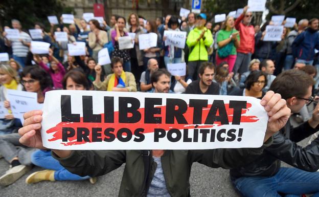 Tsunami Democràtic prepara actos de protesta en más de 200 municipios el 9N