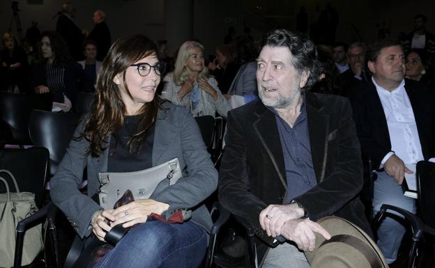 Joaquín Sabina se rinde a Jimena