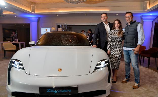 Porsche presenta su primer eléctrico de la historia en Marbella