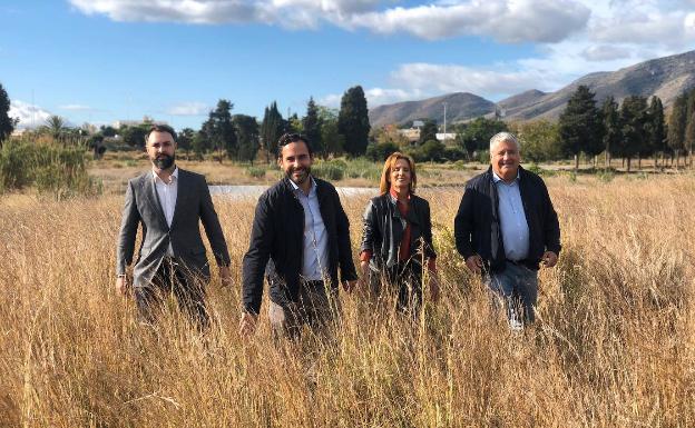 El PSOE denuncia el estado de «abandono» de los terrenos del campamento Benítez