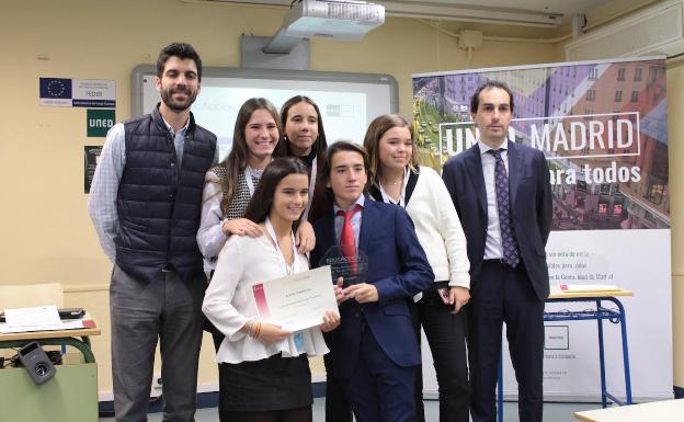 Tres colegios malagueños, ganadores del torneo nacional de Debate Escolar