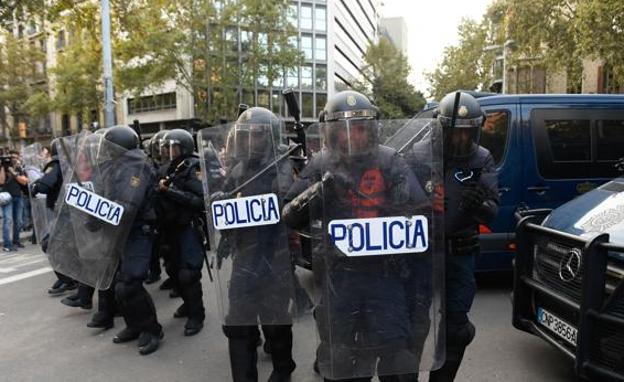 Interior ordena mantener sine die el refuerzo policial en Cataluña