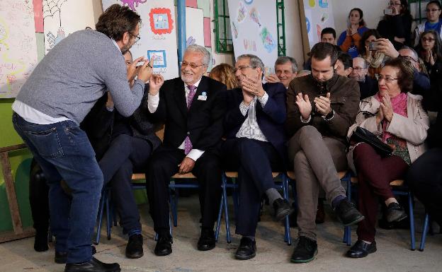 El Defensor del Pueblo Andaluz pide el desmantelamiento de Los Asperones