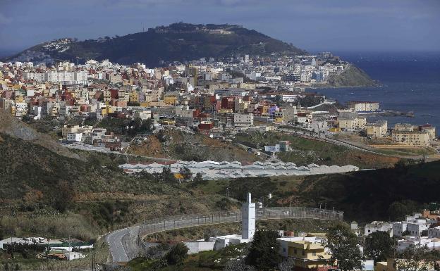 Acusan a un conserje de un colegio de Ceuta de abusar de doce niñas