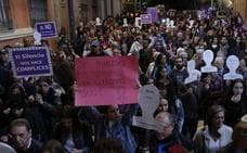 Miles de personas se manifiestan en Málaga en el Día Internacional de la Eliminación de la Violencia contra la Mujer