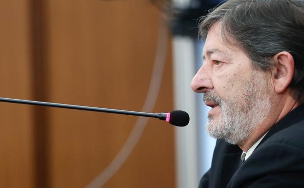 Abierto otro juicio contra Guerrero derivado de la macrocausa de los ERE