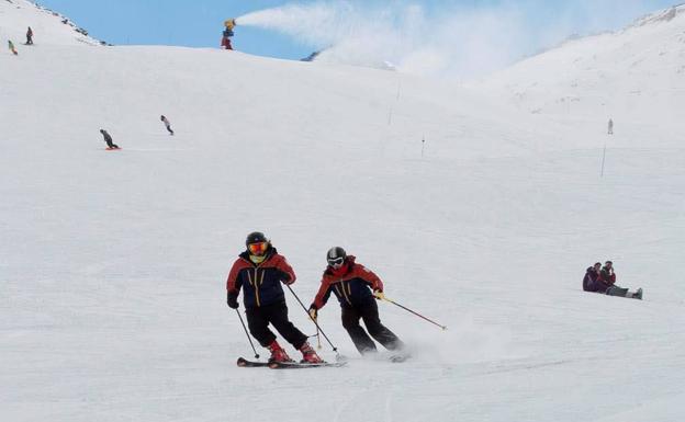 Sierra Nevada alcanza este fin de semana los 40 kilómetros esquiables