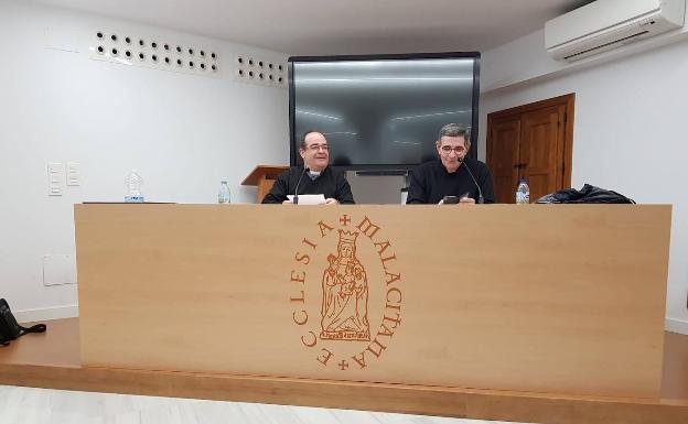 Las hermandades que no hacen estación de penitencia dentro de la Catedral podrán tener un acto religioso en la plaza del Obispo