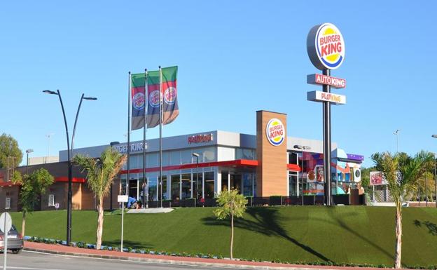 El nuevo Burger King de Coín dará empleo a 32 personas