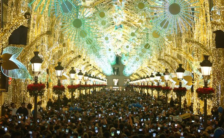 Las mejores imágenes del encendido del alumbrado de Navidad en Málaga