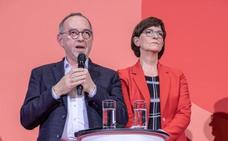 Las bases del SPD dejan en el aire la gran coalición alemana