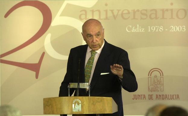 El Gobierno PP-Cs reivindica la figura de Manuel Clavero con una medalla con su nombre el Día de Andalucía