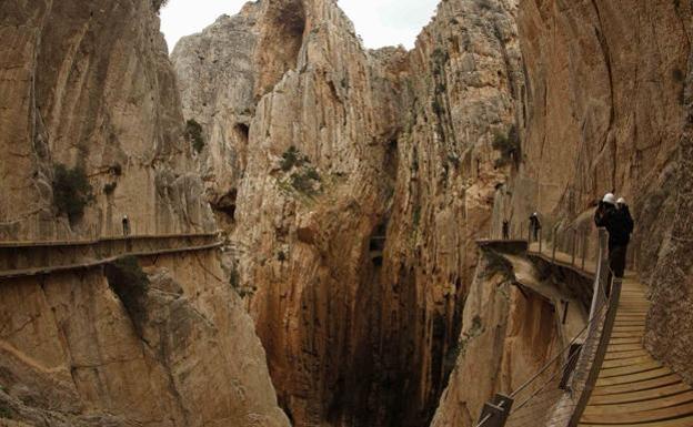El Caminito del Rey recibe un galardón nacional del Colegio de Ingenieros