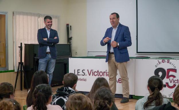 El PSOE advierte de que la Junta planea mudar el servicio del 061 de San Pedro a Estepona