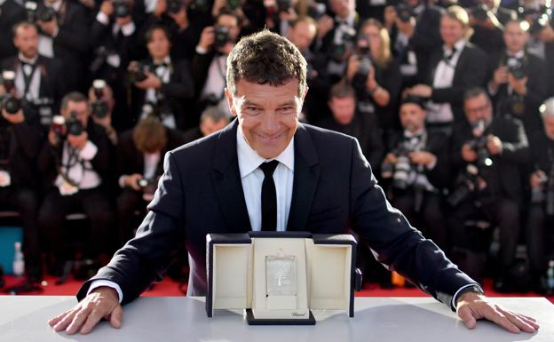 Los Globos de Oro ponen a Antonio Banderas ante el asalto al Oscar