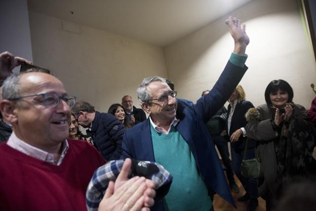 Narváez revalida apoyos para pilotar otros cuatro años la UMA