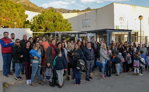 Colegios de Marbella estallan por la falta de medios para la educación especial