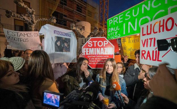 Manifestación en protesta contra la condena a los tres exjugadores de la Arandina