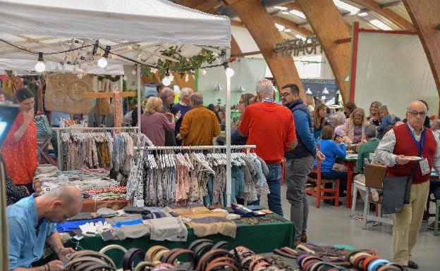 El Bazar de Cáritas rompe con una racha de cinco años de ingresos récord tras el cambio de fecha