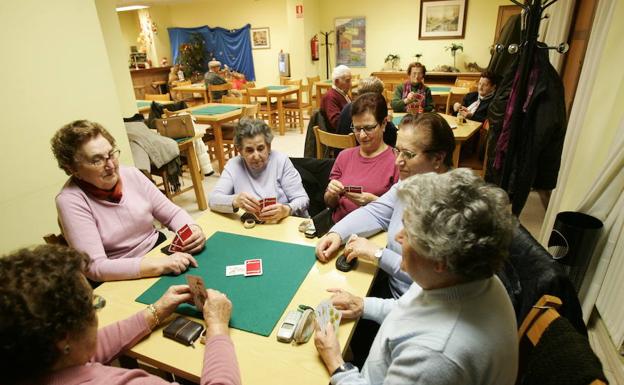 El Gobierno no descarta que las pensiones inicien el año con la subida mínima del 0,25%