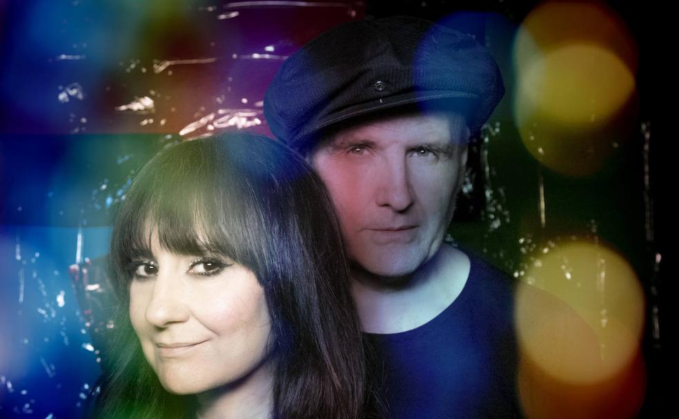 Amaral: «Nunca hemos grabado ni un solo disco pensando en las listas de ventas»