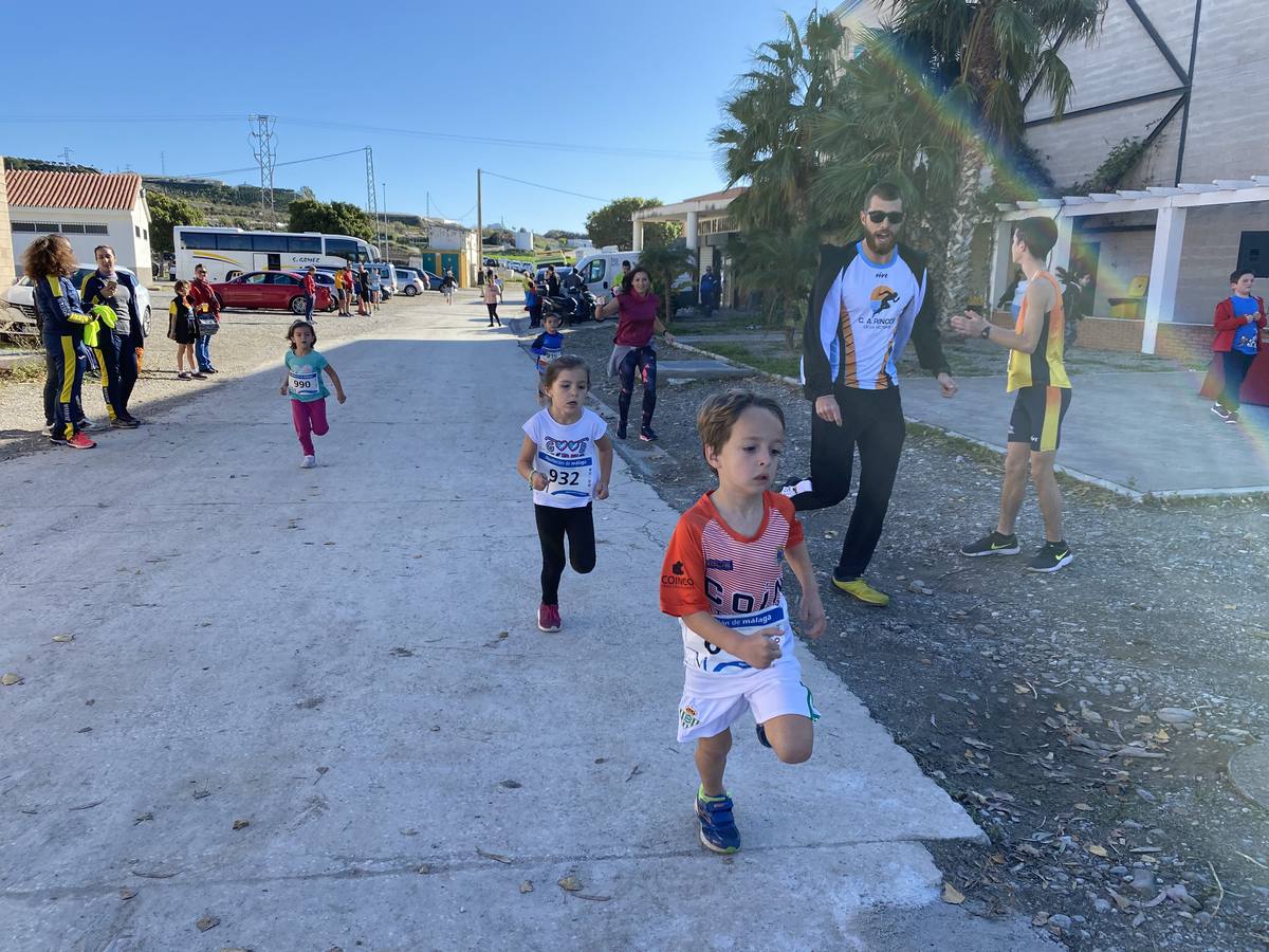 La XXV carrera 'Campo a Través Villa de Algarrobo', en imágenes