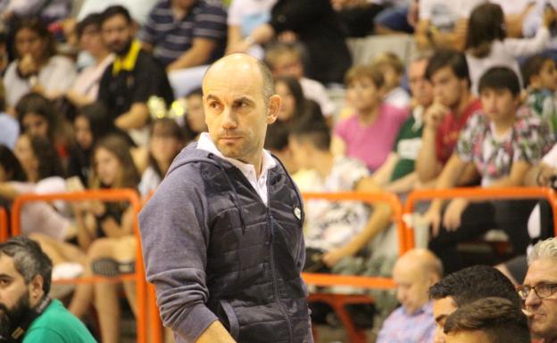 Javier Florido, destituido del CB Marbella