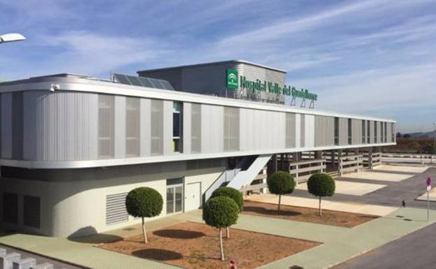 Una mujer resulta afectada en el incendio de una casa rural en Casarabonela