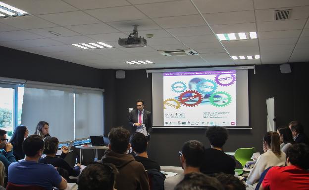 Edufinet proporciona educación financiera a estudiantes de Ingenierías de la UMA