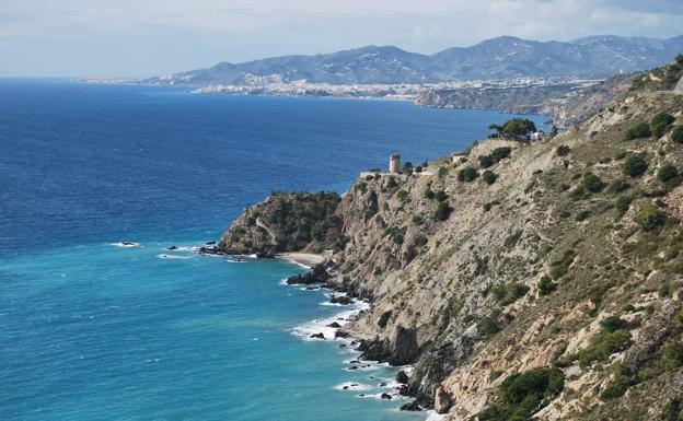 Denuncian «la desidia y el abandono» del paraje natural de Maro-Cerro Gordo